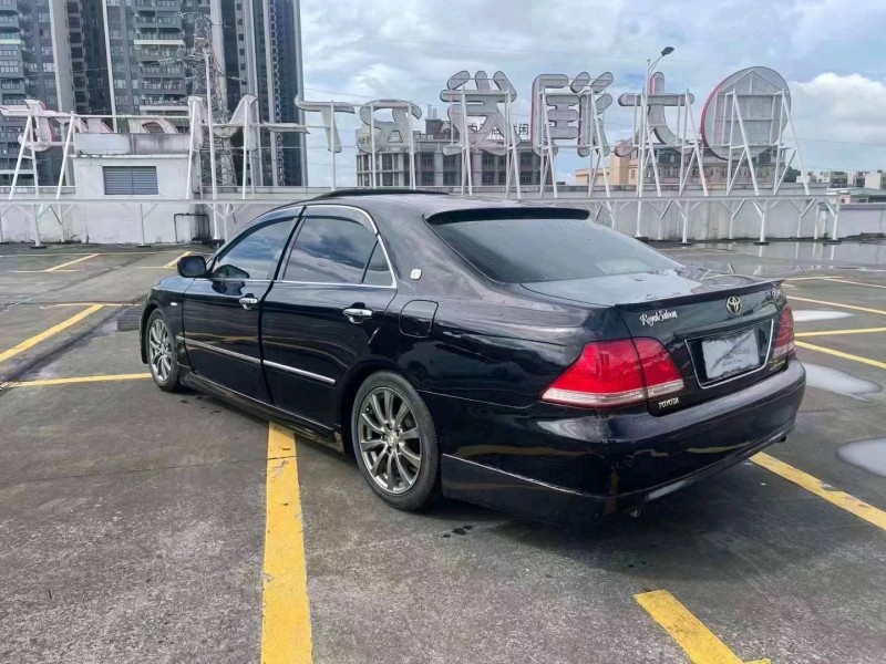 珠海08年丰田皇冠6