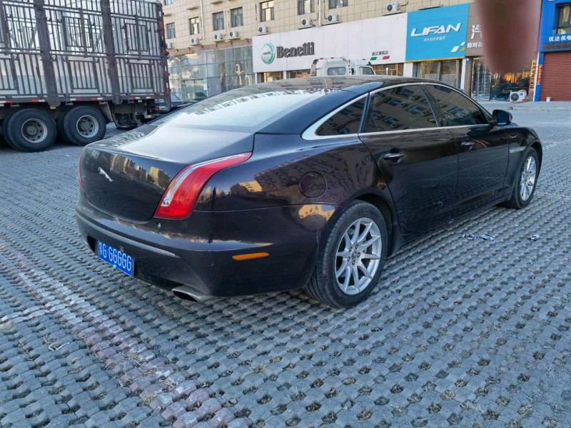 邯鄲13年捷豹XJL3