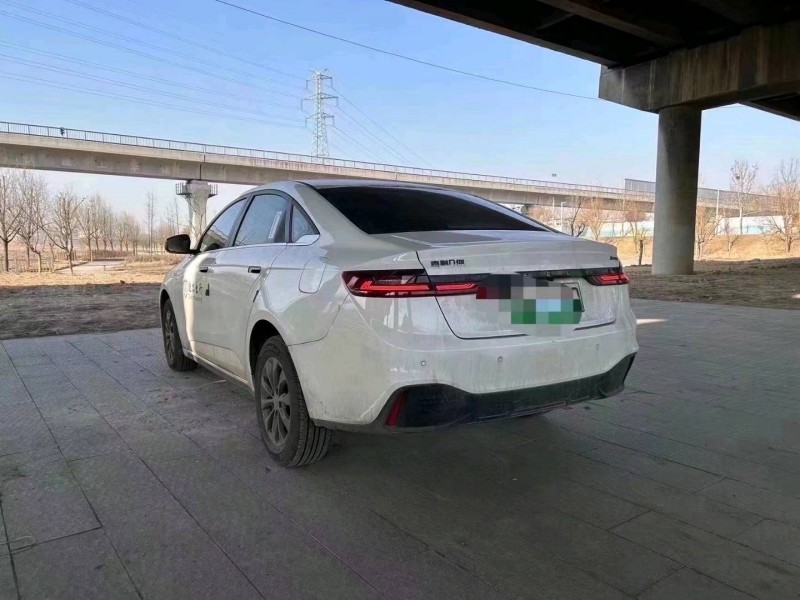 济南22年吉利几何6