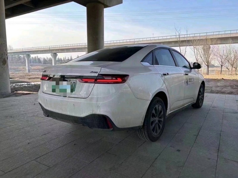 济南22年吉利几何7