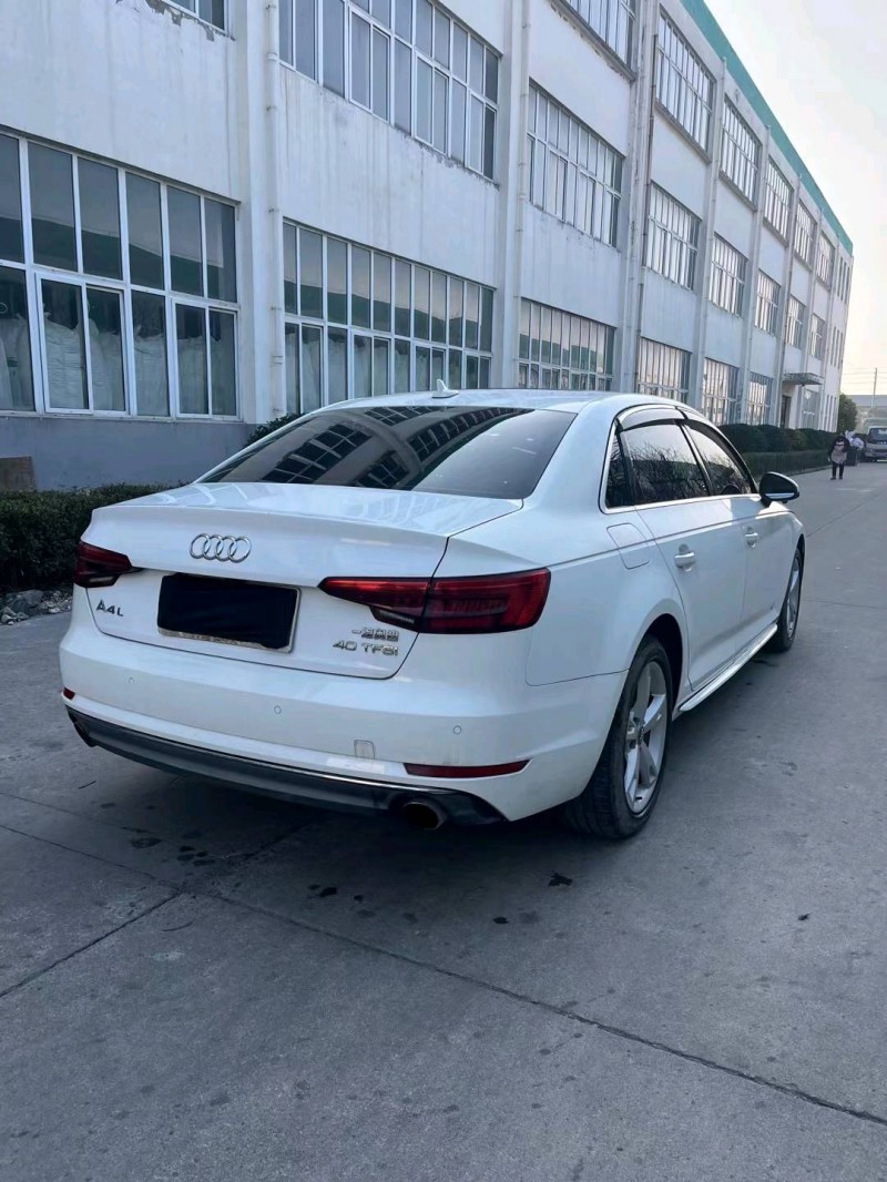 徐州17年奥迪A4L8