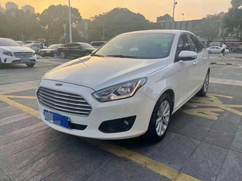 嘉兴18年福特福睿斯2