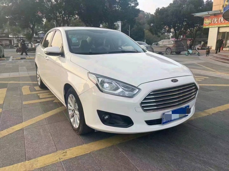 嘉兴18年福特福睿斯5