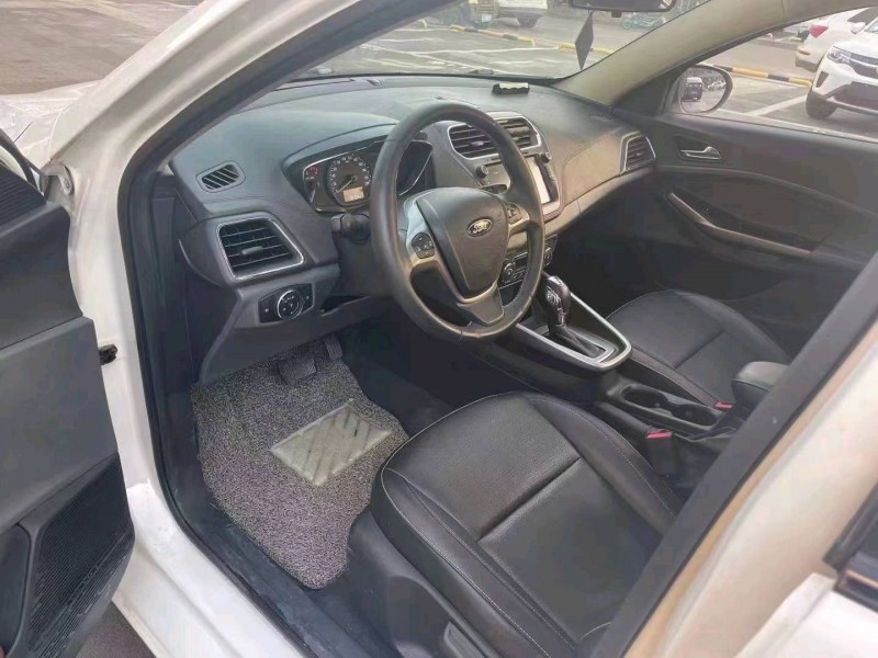 嘉兴18年福特福睿斯7