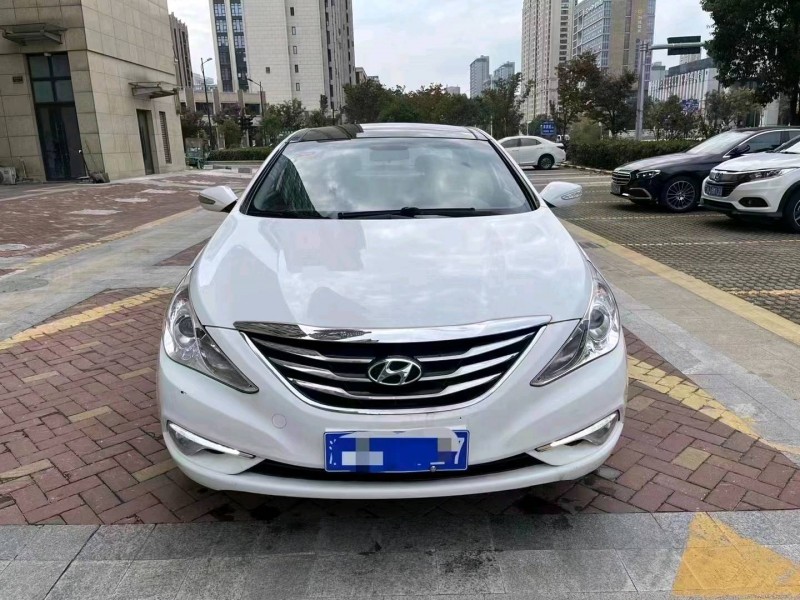 嘉兴15年现代索纳塔八1