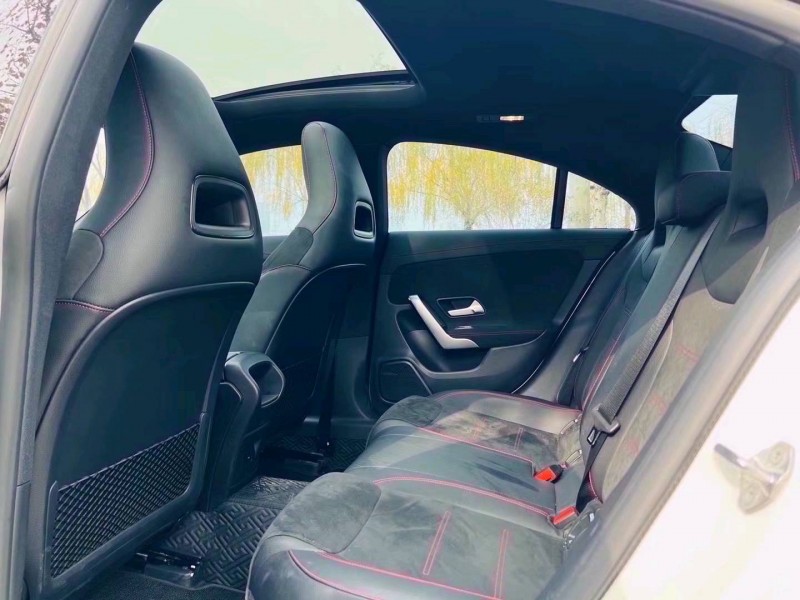 聊城21年奔驰CLA5