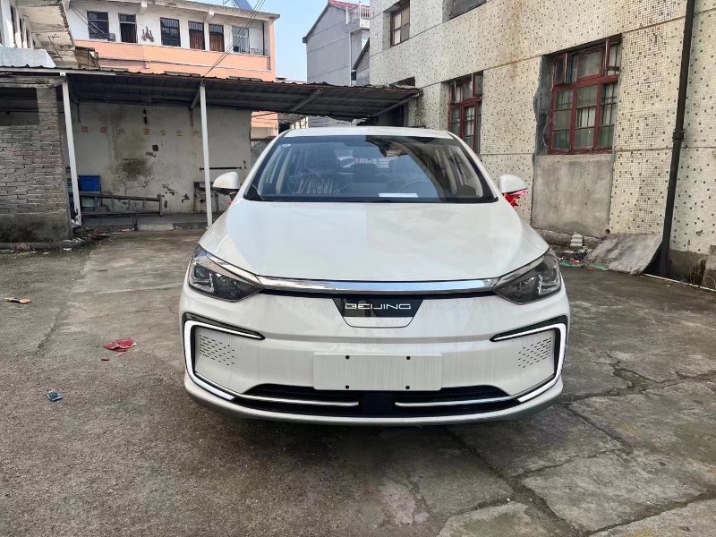 嘉兴22年北汽新能源EU系列1