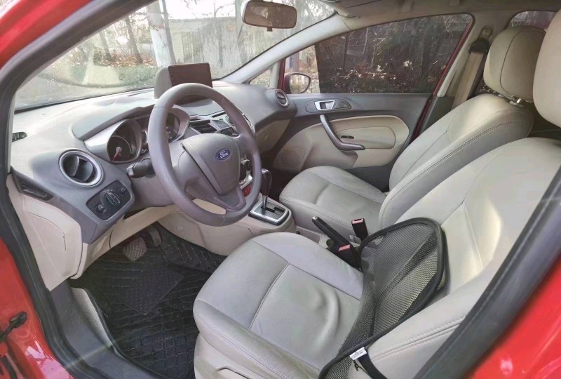 枣庄11年福特嘉年华4