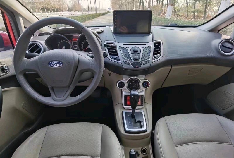 枣庄11年福特嘉年华3