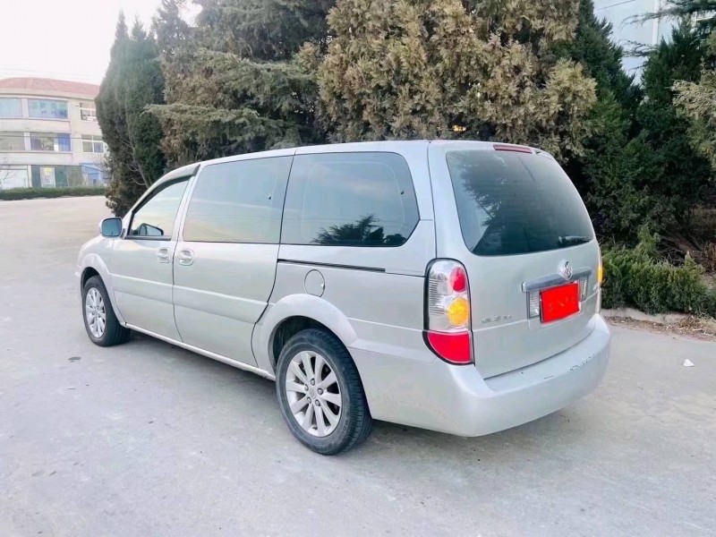 枣庄12年别克GL81