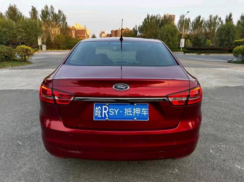 沈阳16年福特福睿斯5