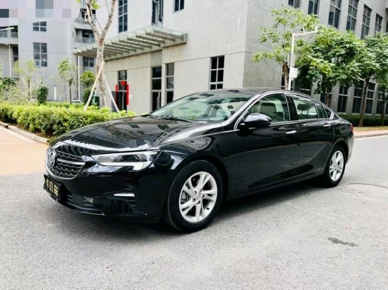 东莞21年别克君威2