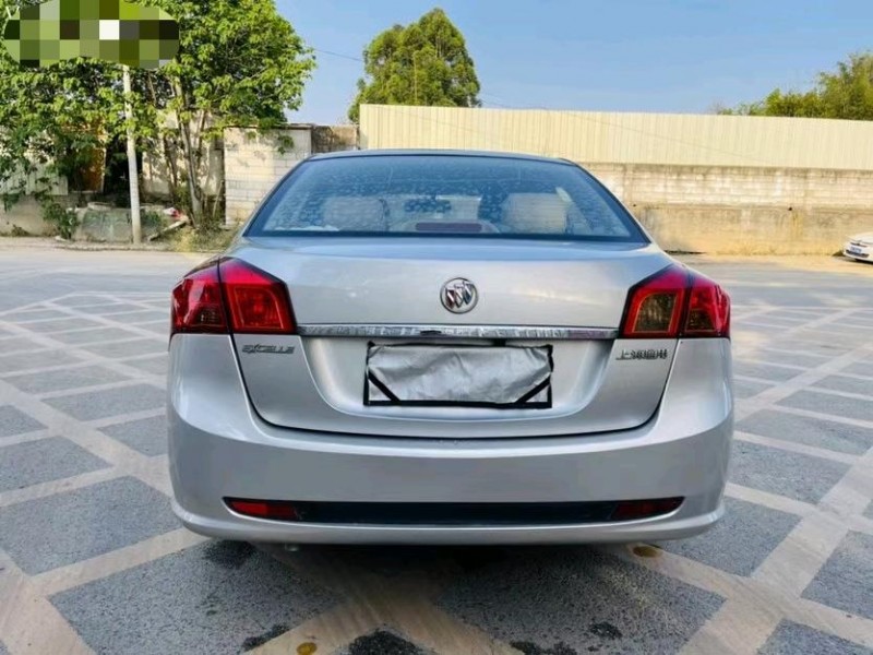 东莞13年别克凯越1