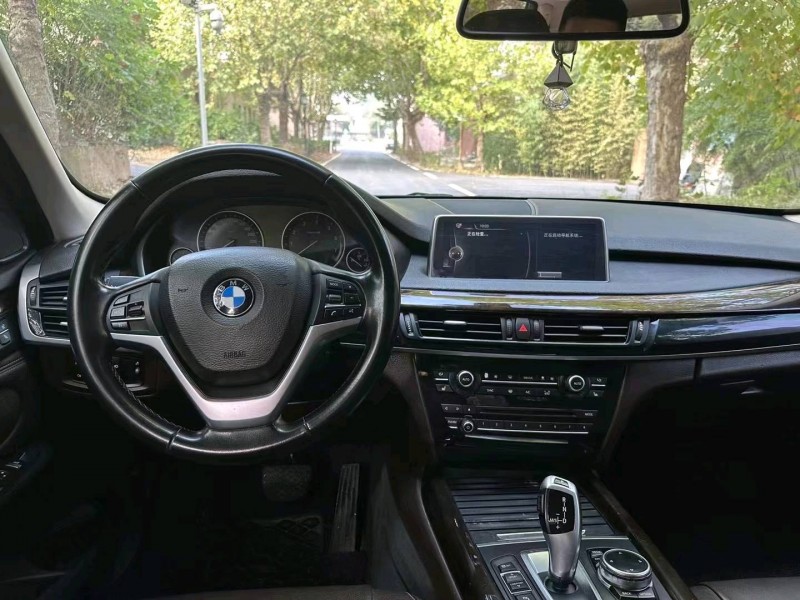 济南14年宝马X53