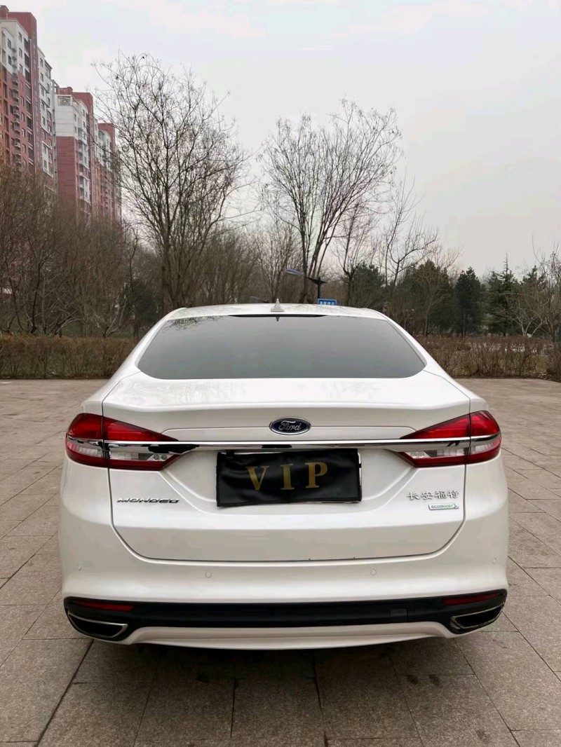 邢台18年福特蒙迪欧1