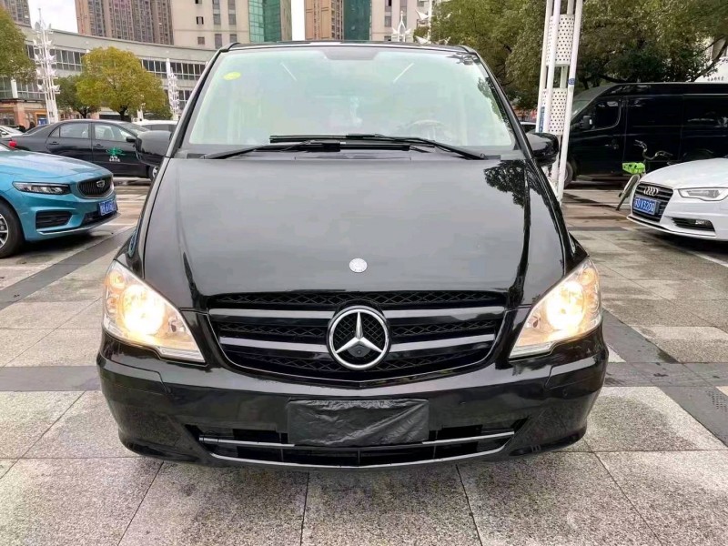 常州16年奔驰威霆1