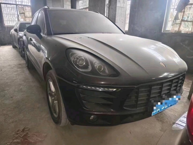 宜春17年保时捷Macan1