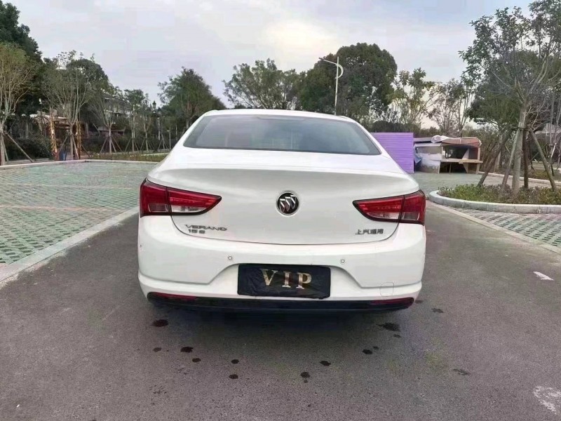 嘉兴18年别克威朗6