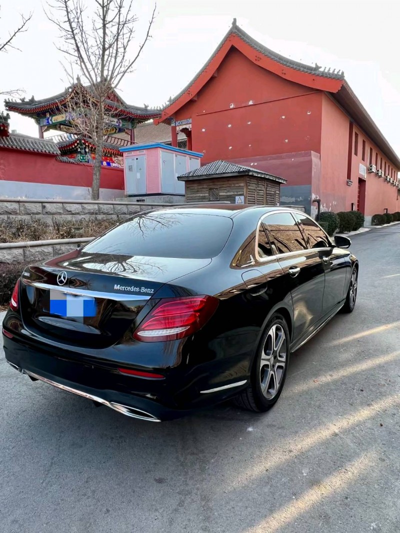 东营17年奔驰E4