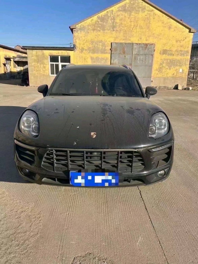 枣庄15年保时捷Macan1