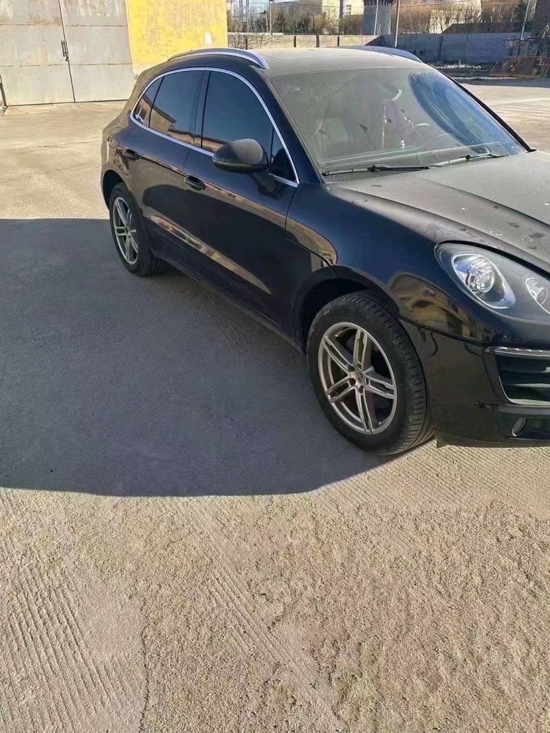 枣庄15年保时捷Macan3