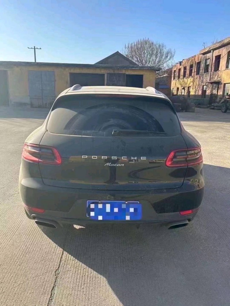 枣庄15年保时捷Macan7