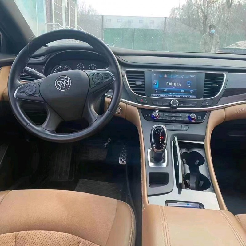 梧州17年别克君越3