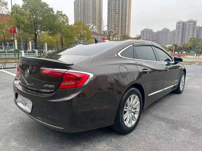 梧州17年别克君越4