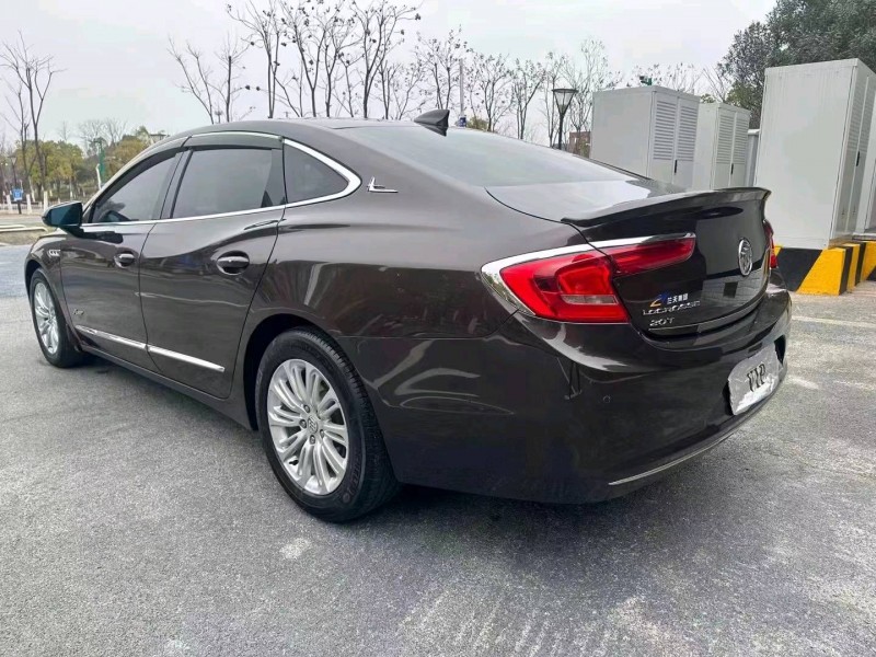 梧州17年别克君越6