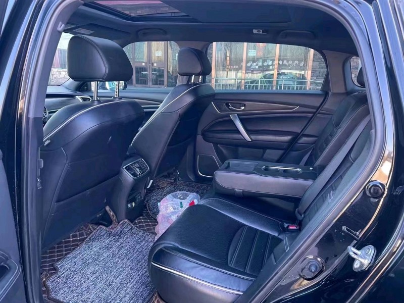 保定18年本田URV5