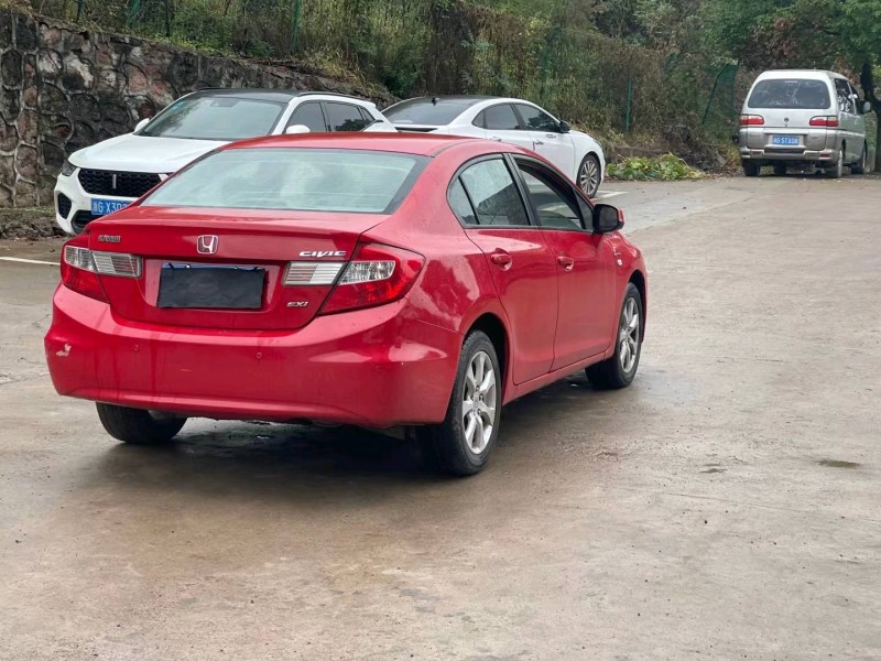 北京13年本田思域3