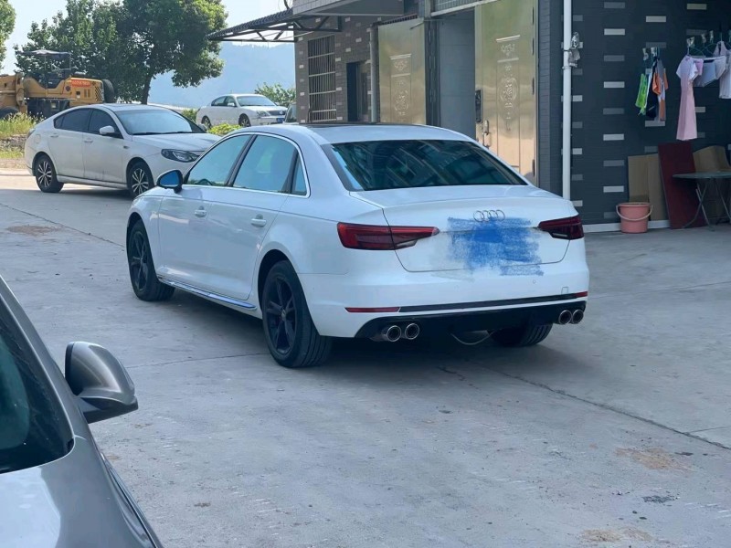 北京16年奥迪A4L7