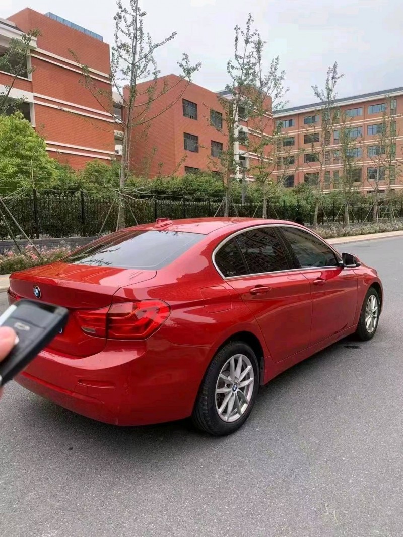 淮南17年宝马1系9