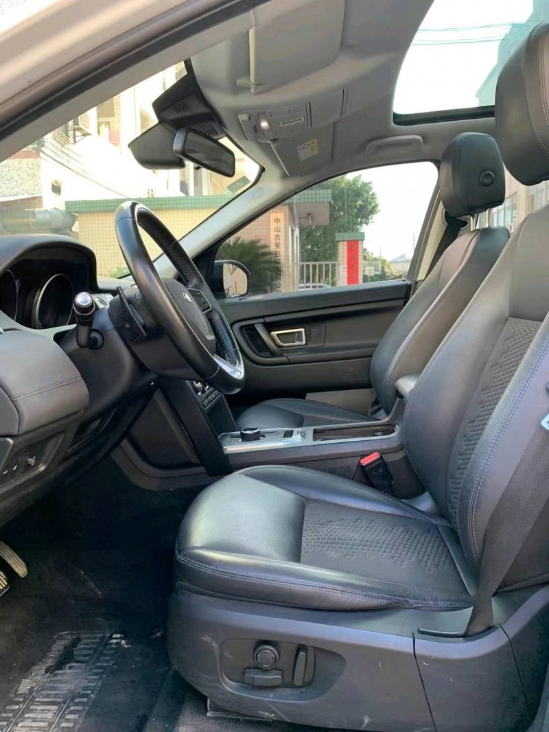 中山19年路虎发现神行8