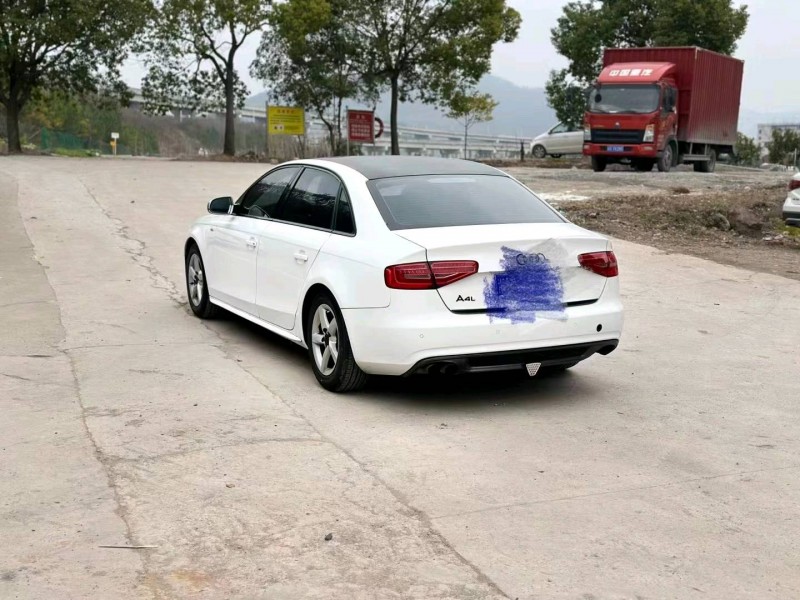 北京13年奥迪A4L4