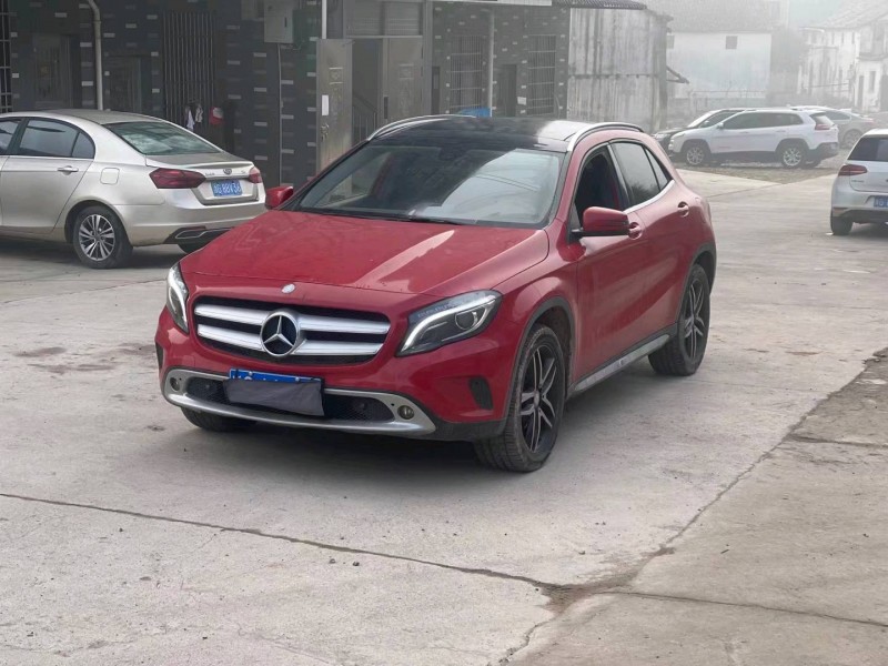 北京15年奔驰GLA2