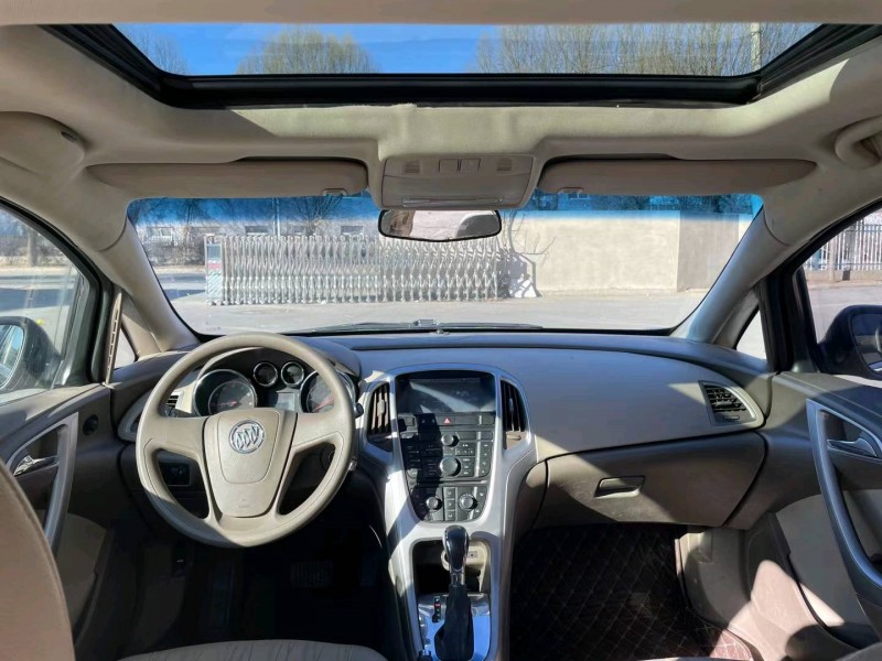 沈阳13年别克英朗GT7