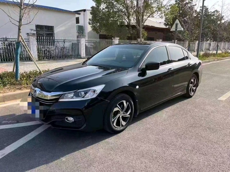 宜昌17年本田雅阁2