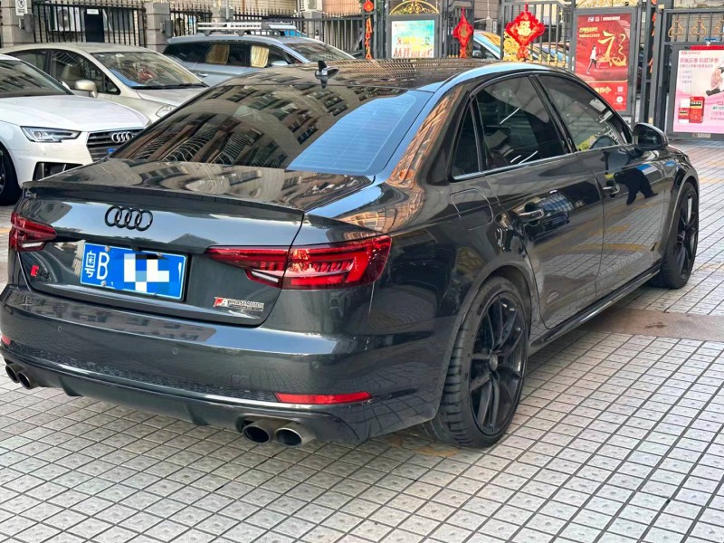 广州19年奥迪S47