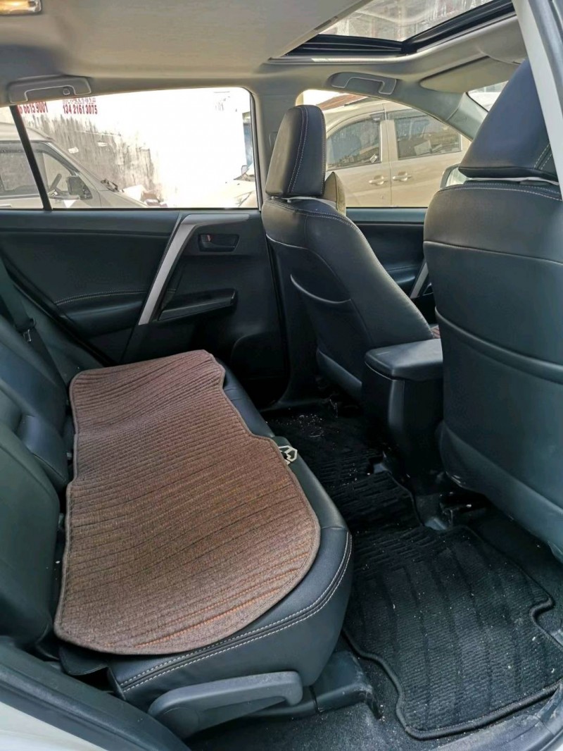 广州19年丰田RAV4荣放5