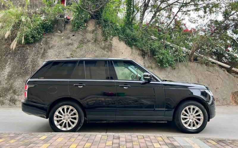 广州18年路虎揽胜行政2