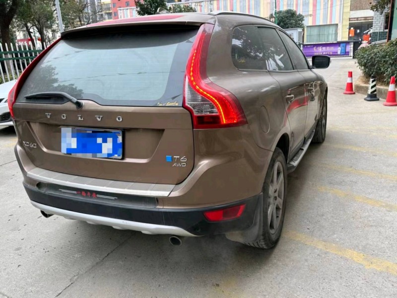 枣庄13年沃尔沃XC605