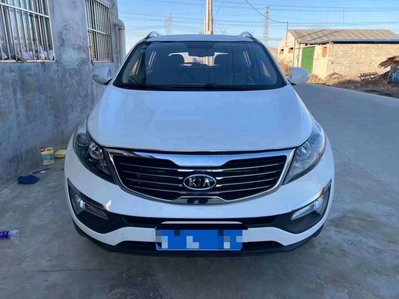 济南14年起亚智跑9