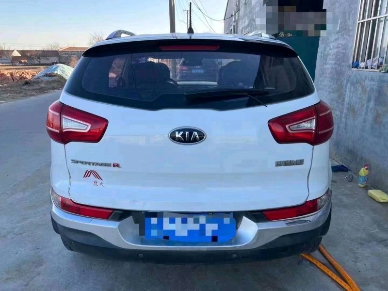 济南14年起亚智跑1