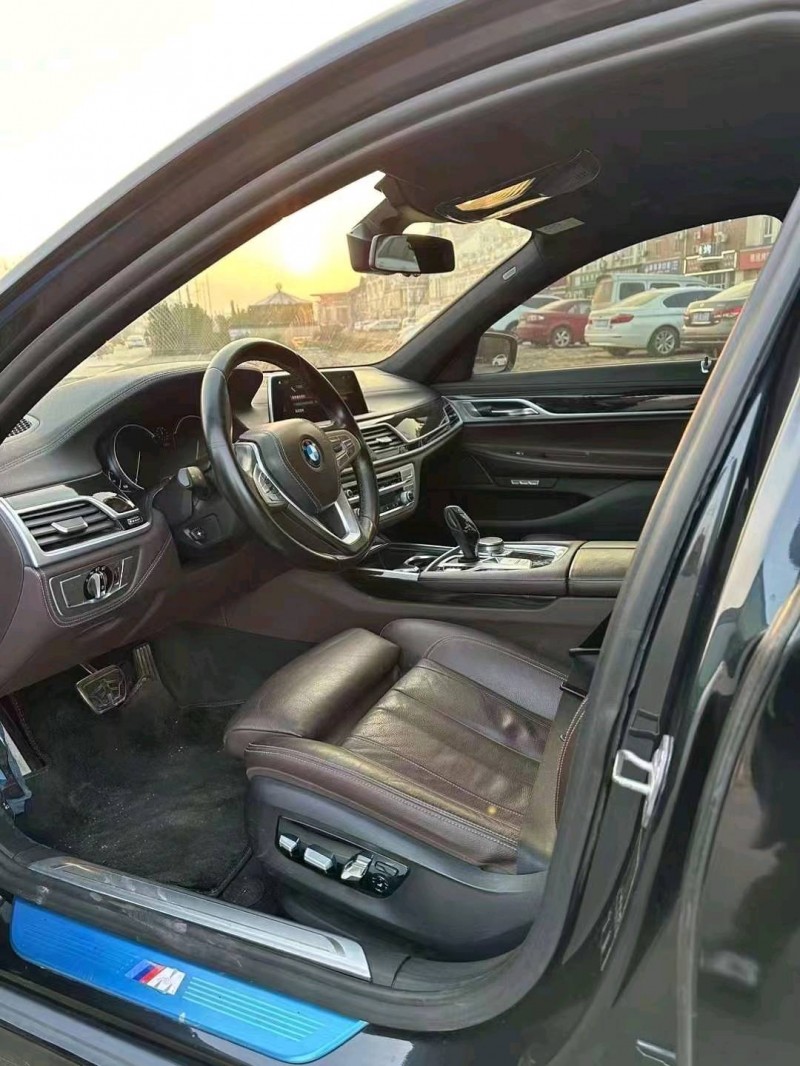 济南18年宝马7系4