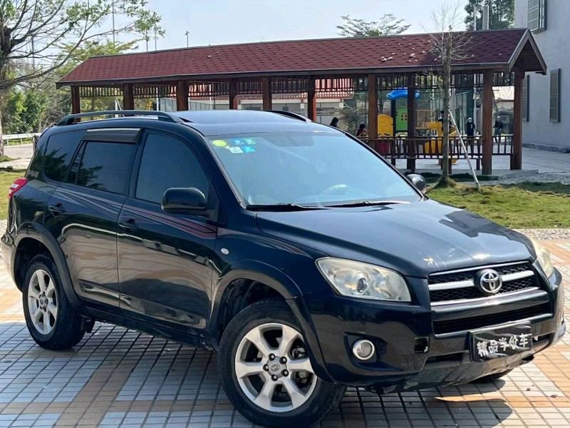 广州10年丰田RAV4荣放2