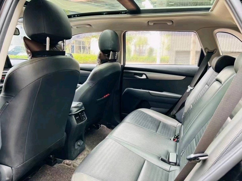 济南19年起亚智跑4