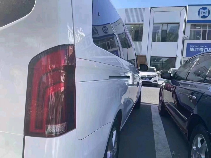 邯郸17年奔驰威霆3