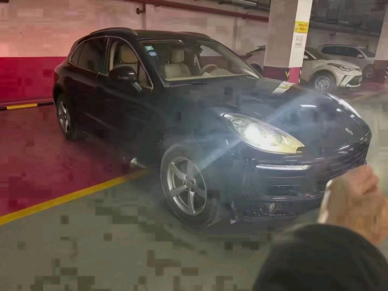 邯郸16年保时捷Macan8