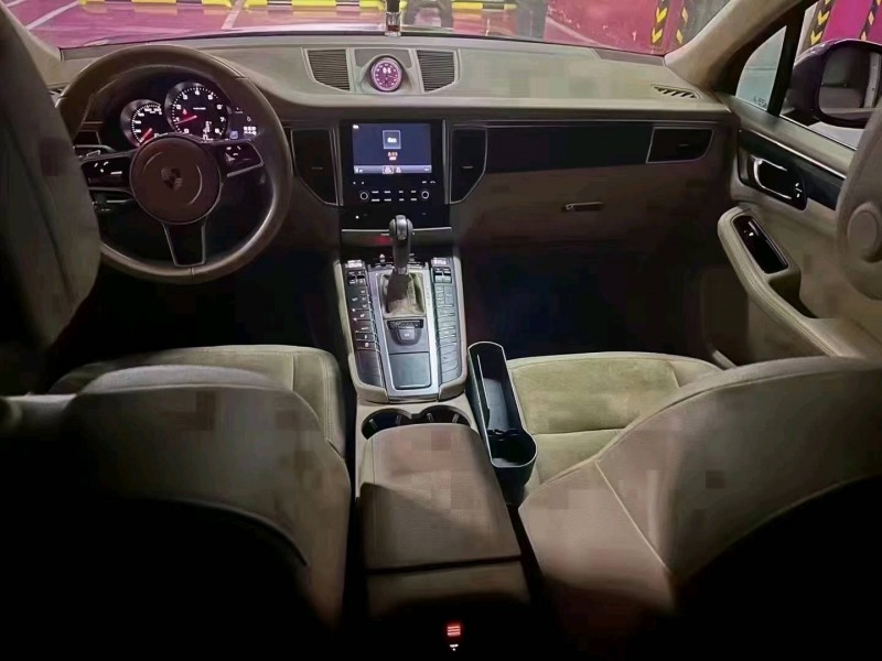 邯郸16年保时捷Macan5
